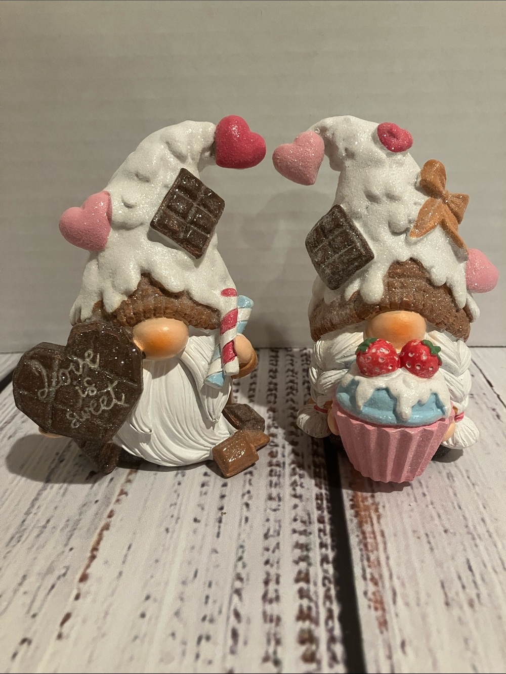 Sweet Dessert Gnome Couple Figurines - Pink & White Pair